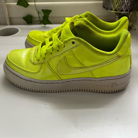 Nike Air Force 1 Low '07 LV8 UV: Sizing, US 4Y - Picture 5 of 10